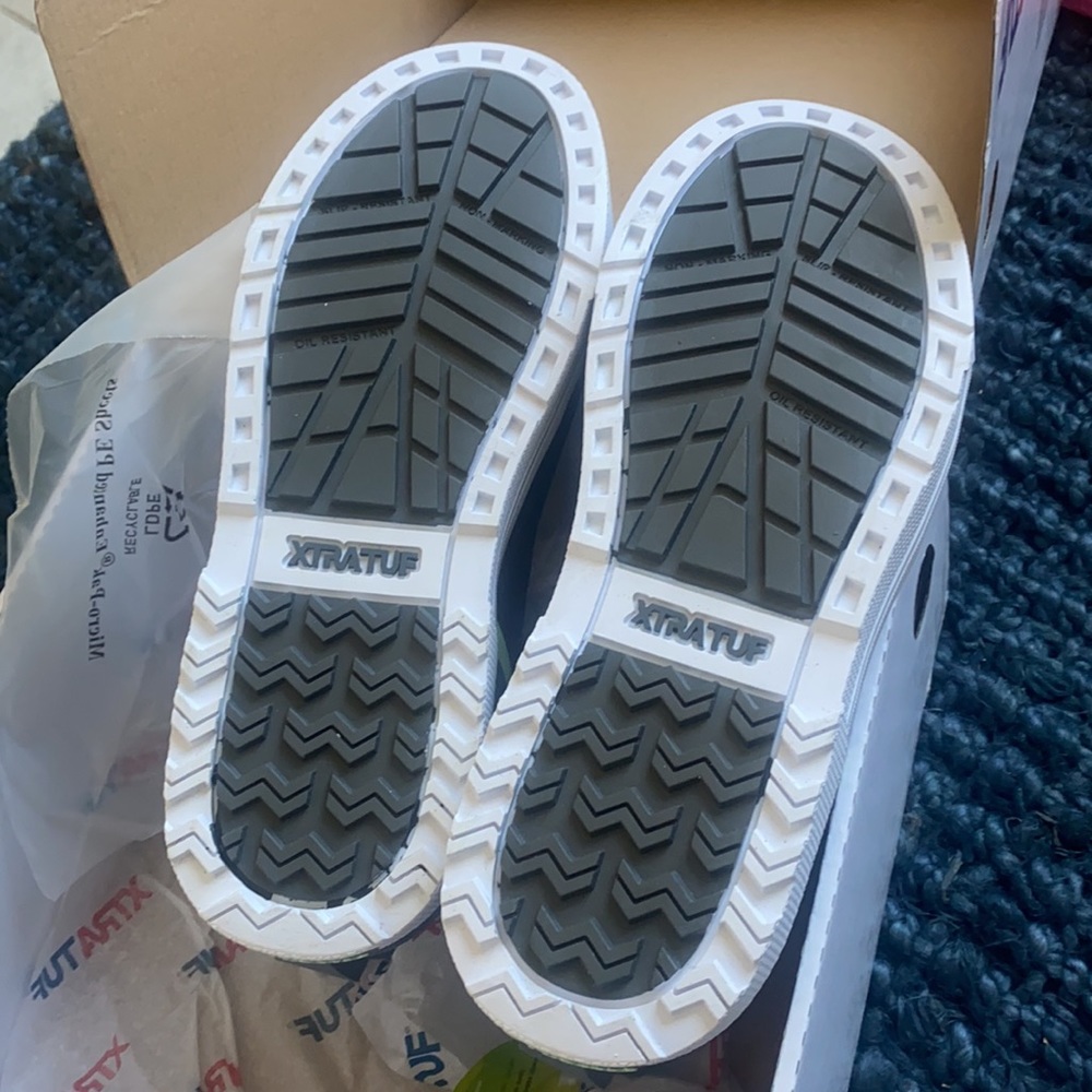 NWT XTRATUF BOOTS - Picture 2 of 5